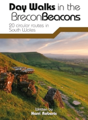 Wandelgids Day Walks in the Brecon Beacons - Vertebrate Publ.