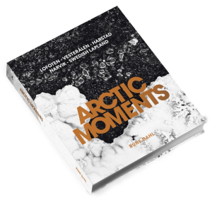 Arctic Moments by Rune Dahl - Fry Flyt