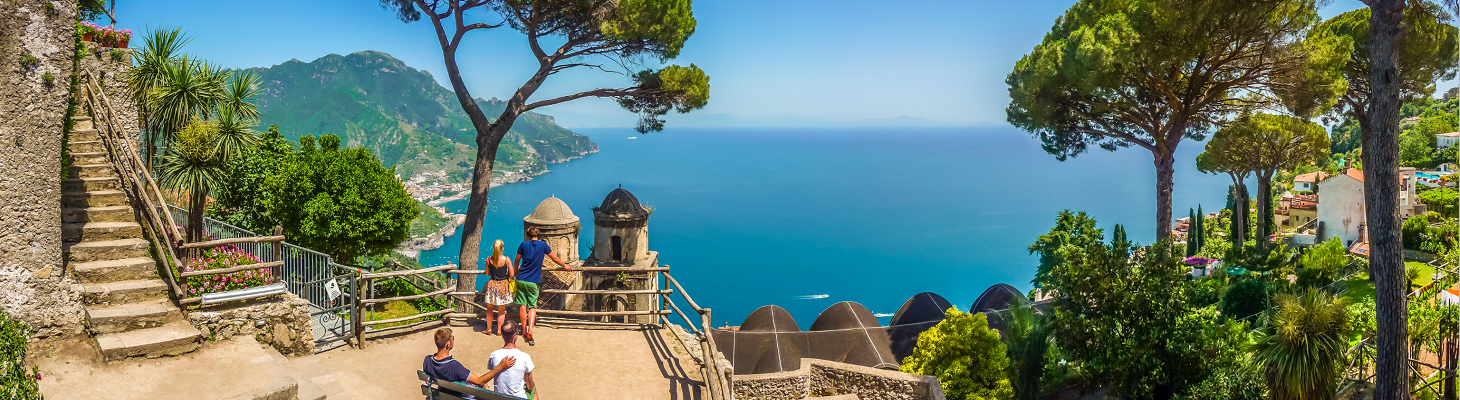 Capri Italië, Eiland Capri Bezienswaardigheden, Capri en de Blauwe Grot, Fietsen op Capri, Capri met Boot Bezoeken, Eilandvakantie Italië, Capri Reistips, Anacapri Beklimmen, Monte Solaro Capri, Capri Zicht op Amalfikust, Capri met Kinderen, Capri Eiland,