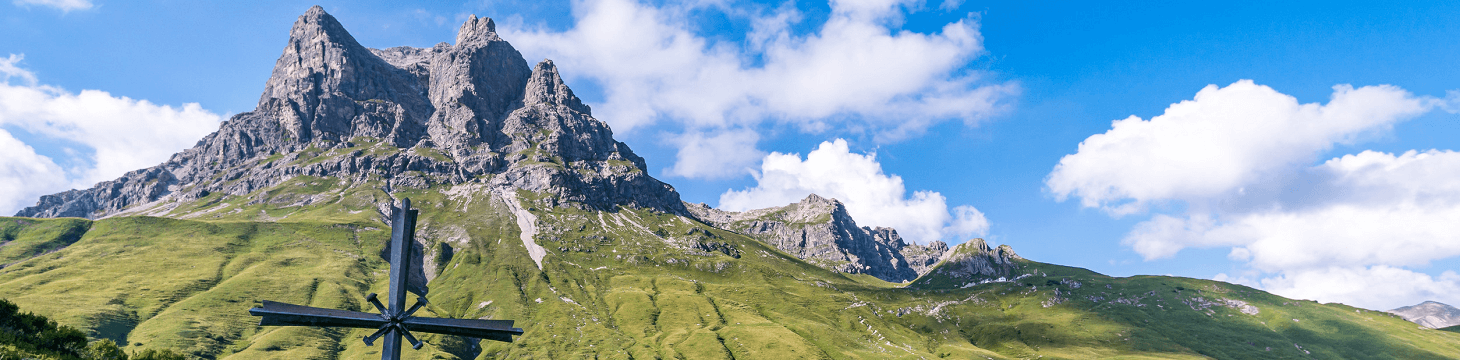 Vakantie, Asturië, Oviedo, Gijón, Picos de Europa, Lonely Planet, Rough Guides, National Geographic, Fabada Asturiana, San Julián de los Prados, Kathedraal van Oviedo, Playa de San Lorenzo, Cimavilla, Lagos de Covadonga, Cangas de Onís, Arenas de Cabrales